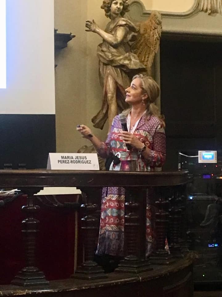 Dra María J. Pérez VII Congreso de la División Europea de la Federación Mundial de Odontología Láser Parma.